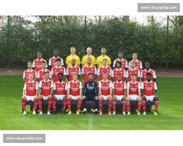 聚焦欧洲豪门足球俱乐部荣耀历程与未来蓝图全景解析全球影响变迁